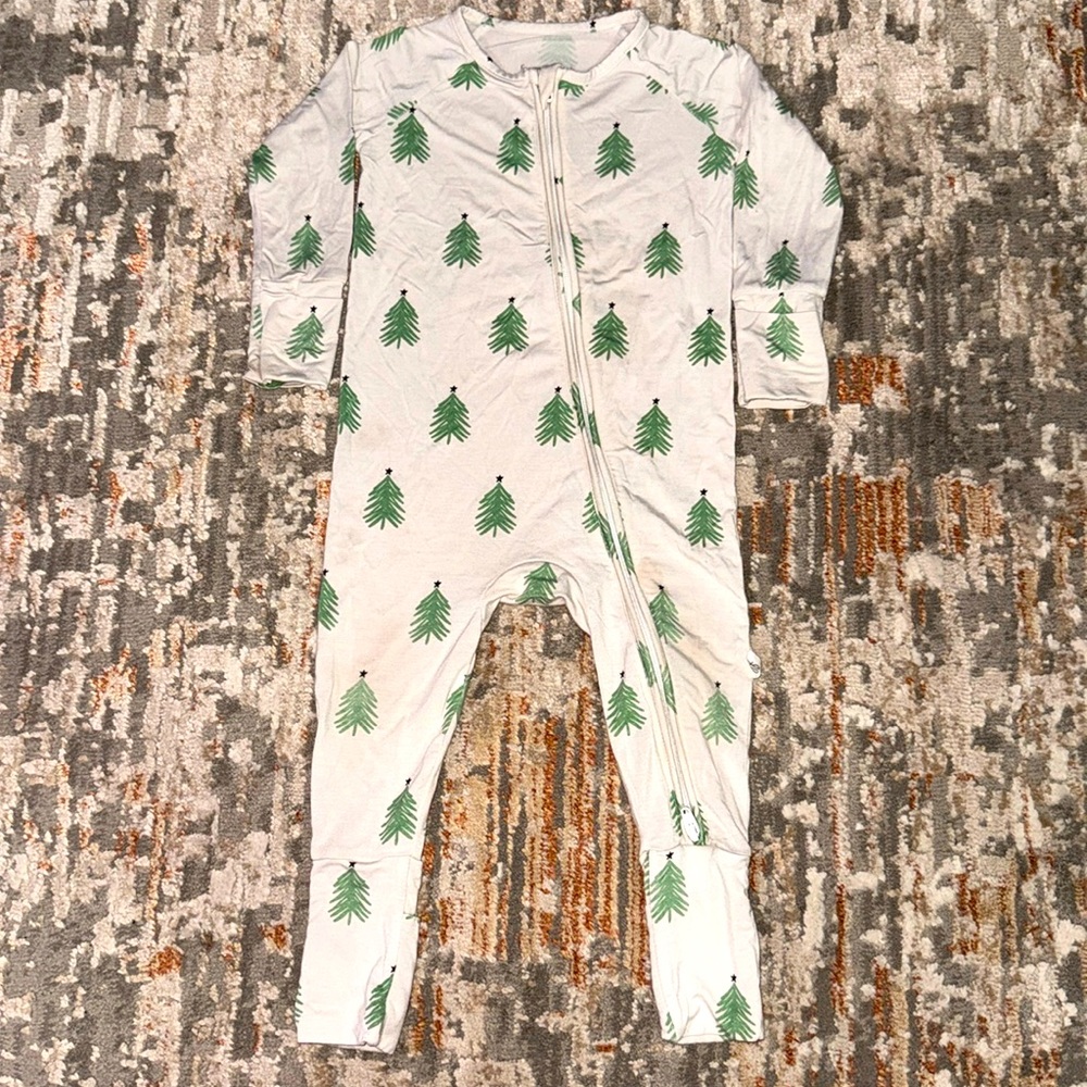 PLAY Forever French Baby 6-12M Convertible Bamboo Sleeper - Christmas Trees 🌲